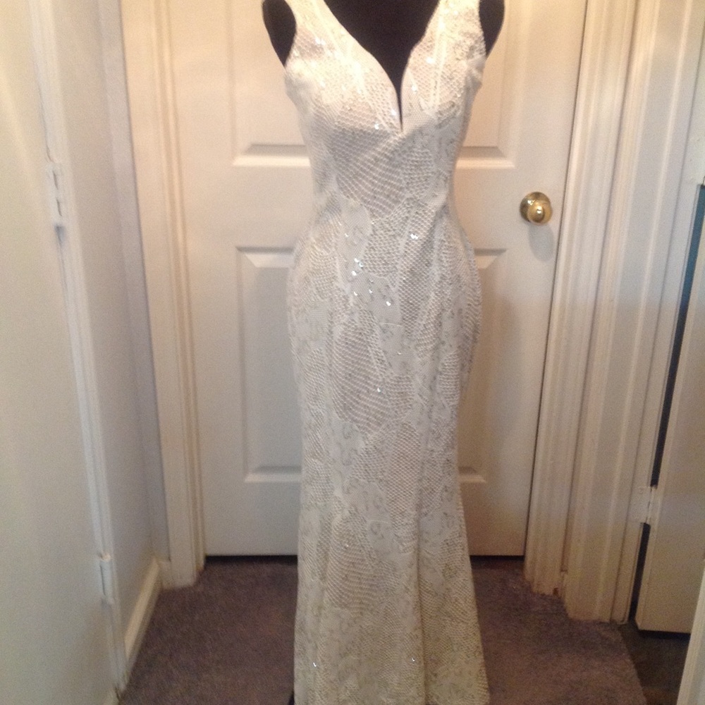 Venus Size Medium Mermaid Style Formal Dress